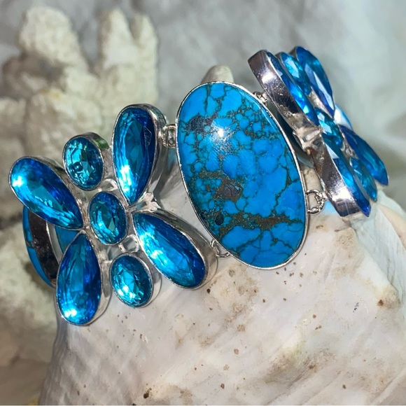 Gorgeous Tibetan Turquoise + Blue Topaz cluster statement cuff bracelet - Picture 4 of 15
